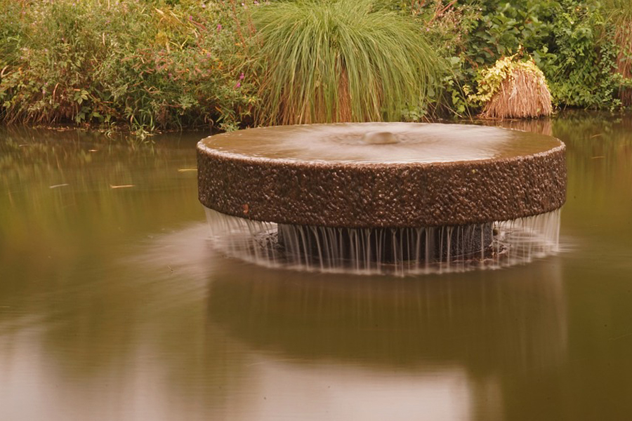 fountain-932074_960_720